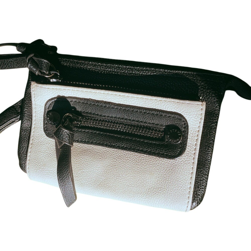 Steve Madden 00s Maximalist Black & White Color-block Leather Wristlet Wallet
